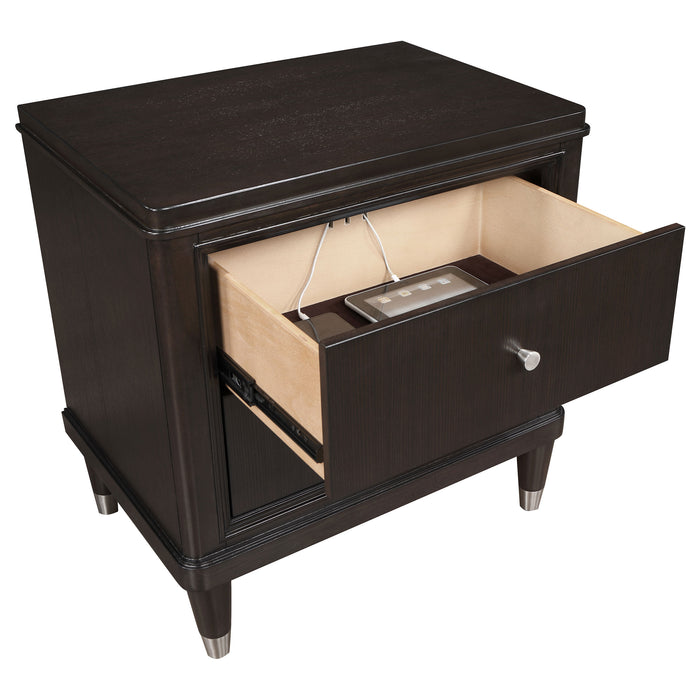 Emberlyn 4 & 5 Piece Bedroom Set