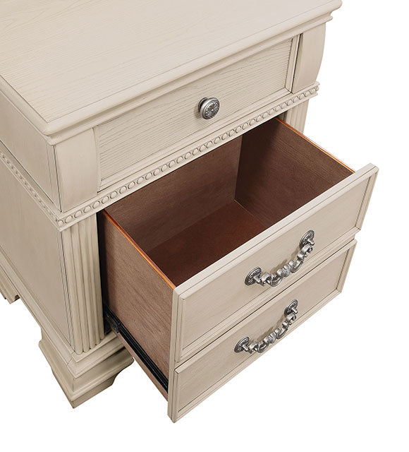 Pamphilos Queen Bedroom Set